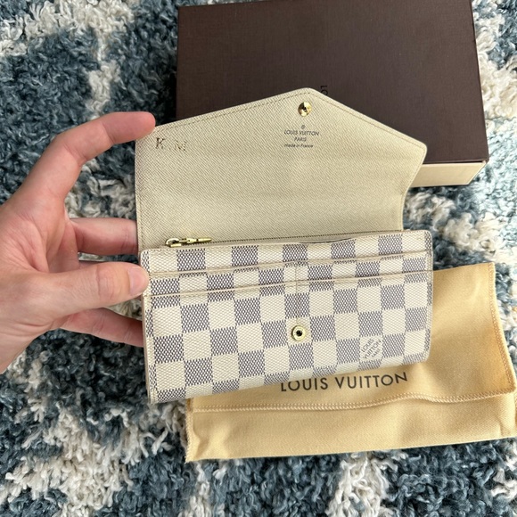 Louis Vuitton Sarah Wallet - Picture 4 of 12